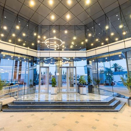 Warwick Riyadh Al Wezarat Экстерьер фото