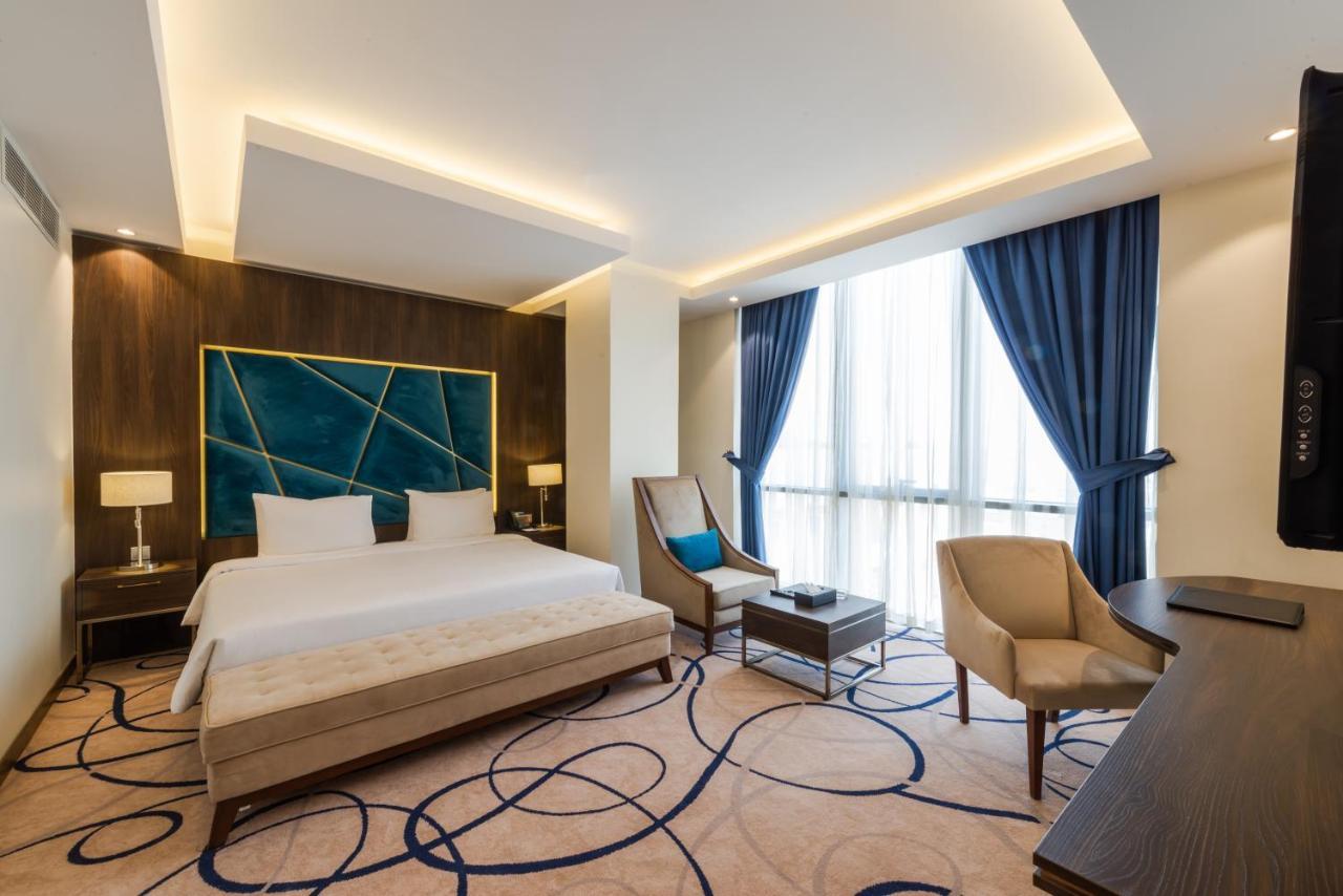 Warwick Riyadh Al Wezarat Экстерьер фото