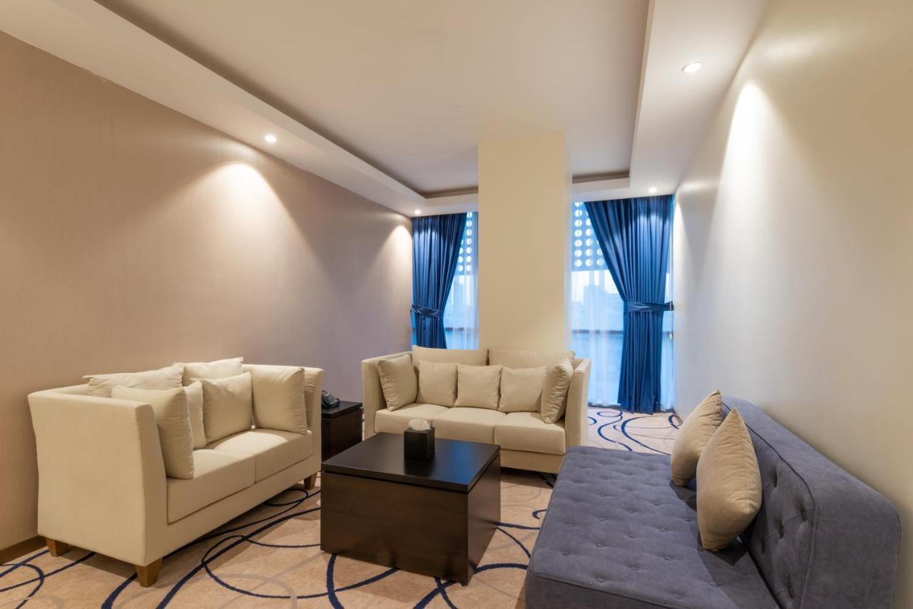 Warwick Riyadh Al Wezarat Экстерьер фото