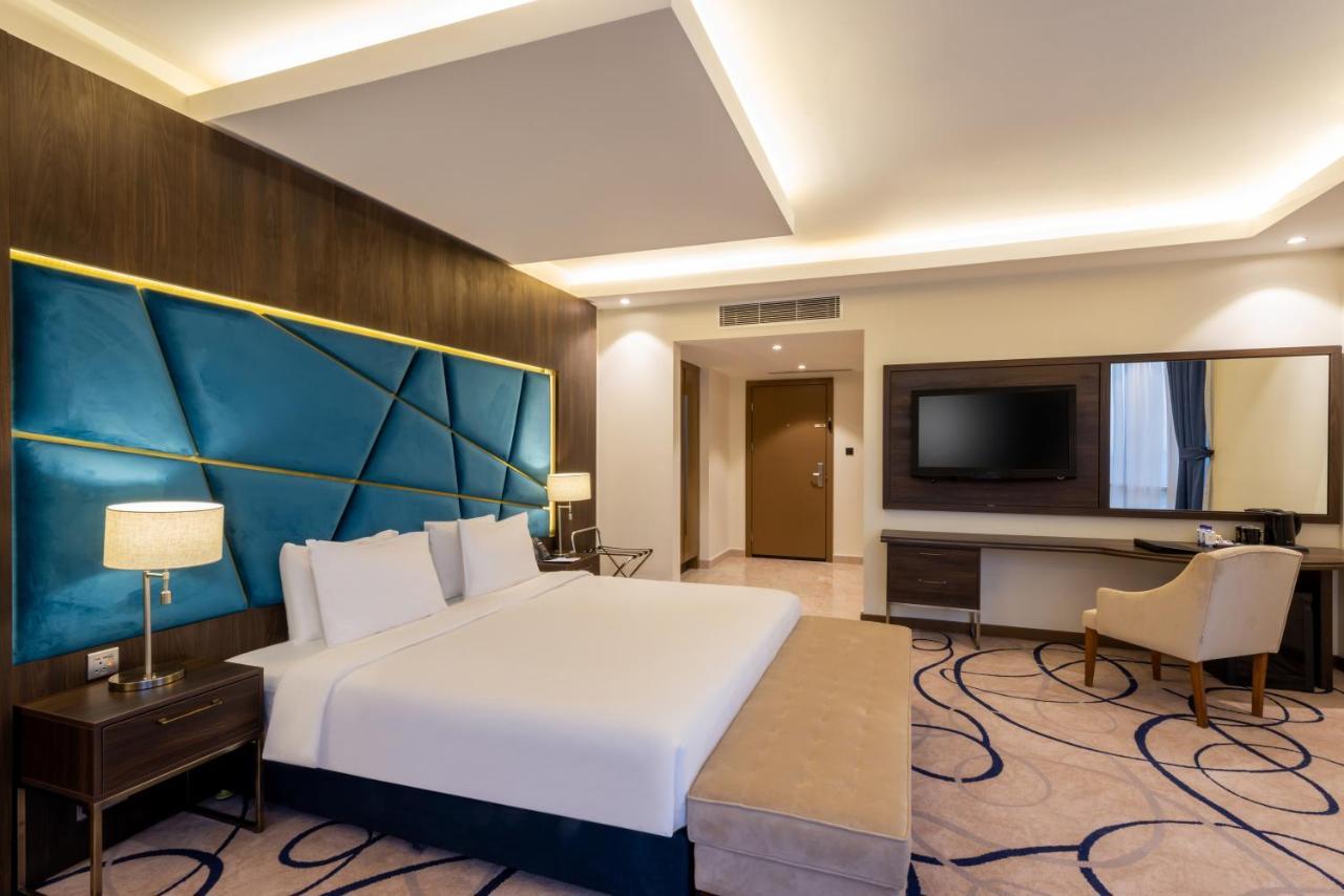 Warwick Riyadh Al Wezarat Экстерьер фото