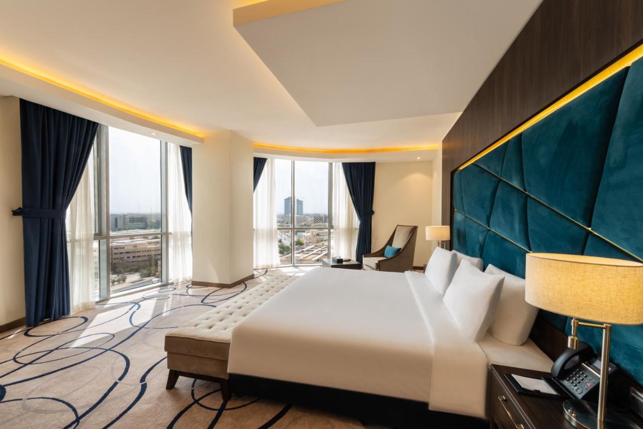 Warwick Riyadh Al Wezarat Экстерьер фото