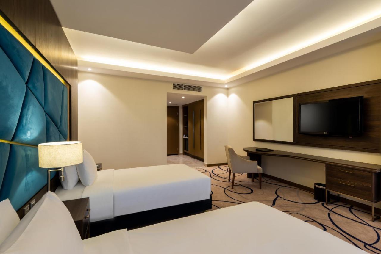 Warwick Riyadh Al Wezarat Экстерьер фото